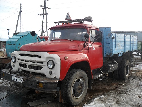 ЗИЛ 130.